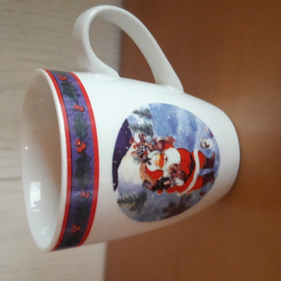 Santa Christmas Mug Coffee Cup - Picture 3 of 6